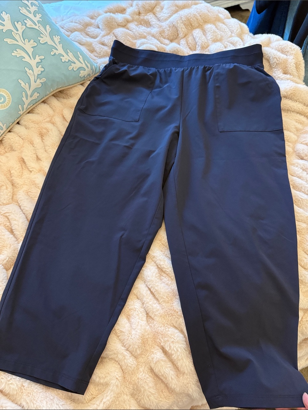 Talbots Navy Cropped Travel Pull-On Pants Size L